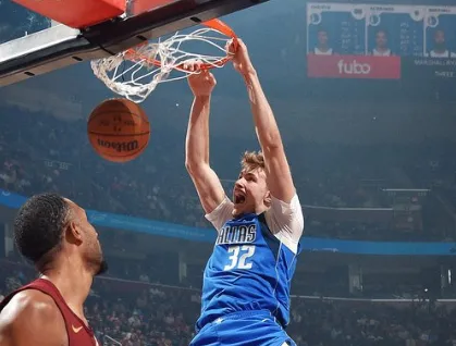 九游体育-19岁84天！弗拉格单场至少25+10+5，历史第2年轻&amp;amp;仅次詹姆斯